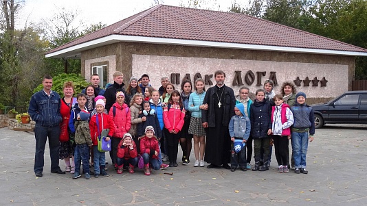 Ребята воскресной школы с родителями и преподавателями посетили ландшафтный парк "Лога"